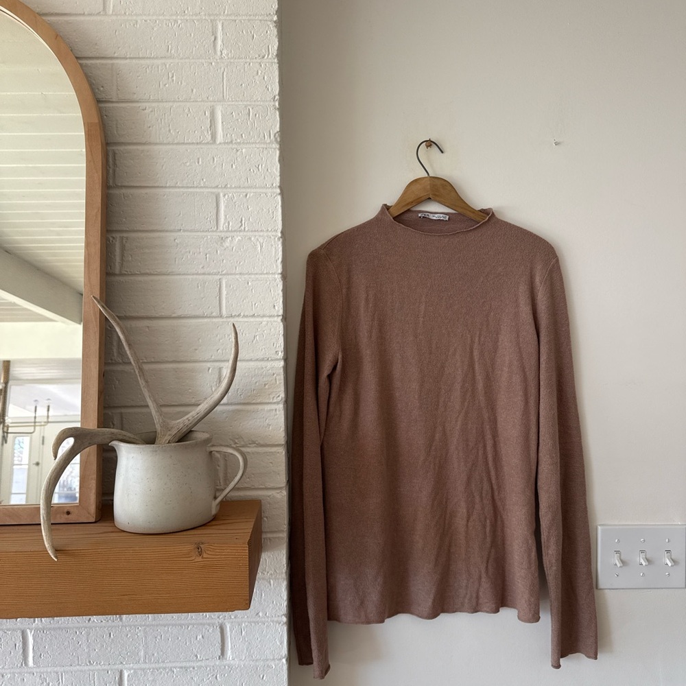 Zara Brown Long Sleeve Sweater